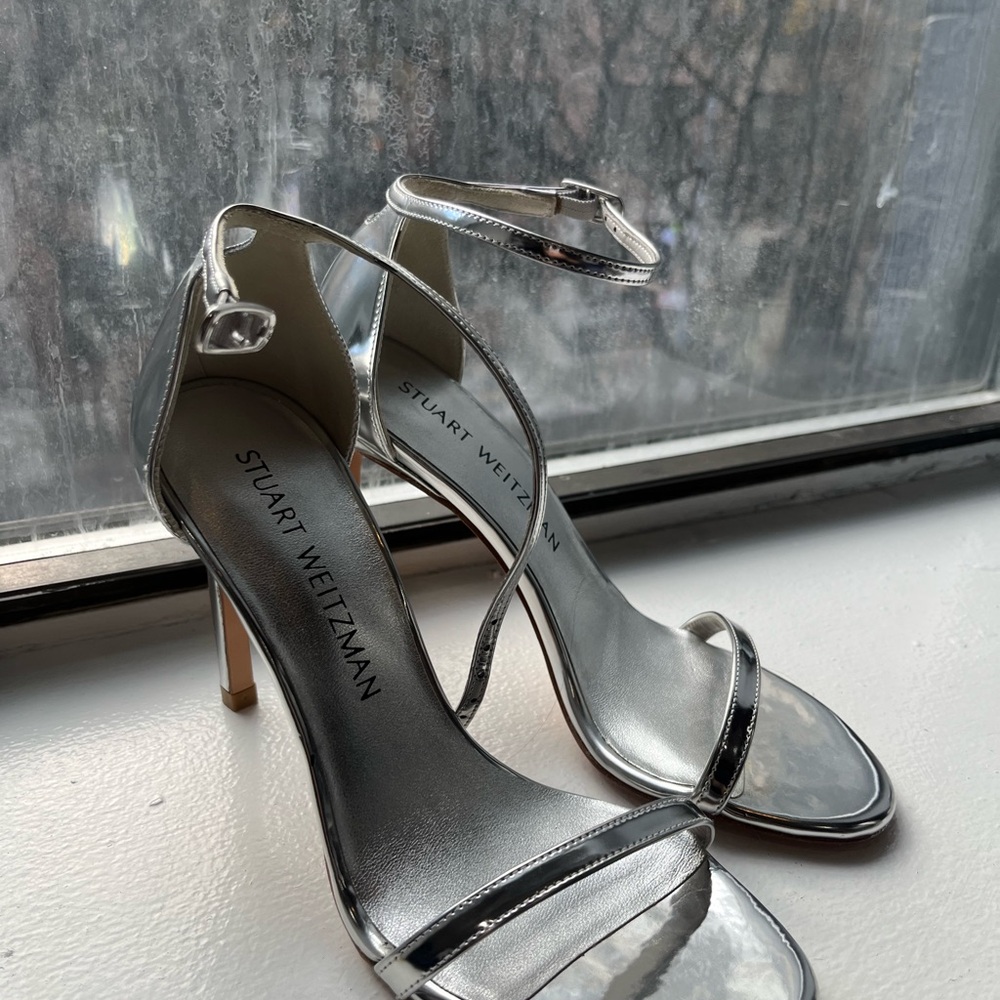 NWT Stuart Weitzman Metallic Silver Strappy Heels